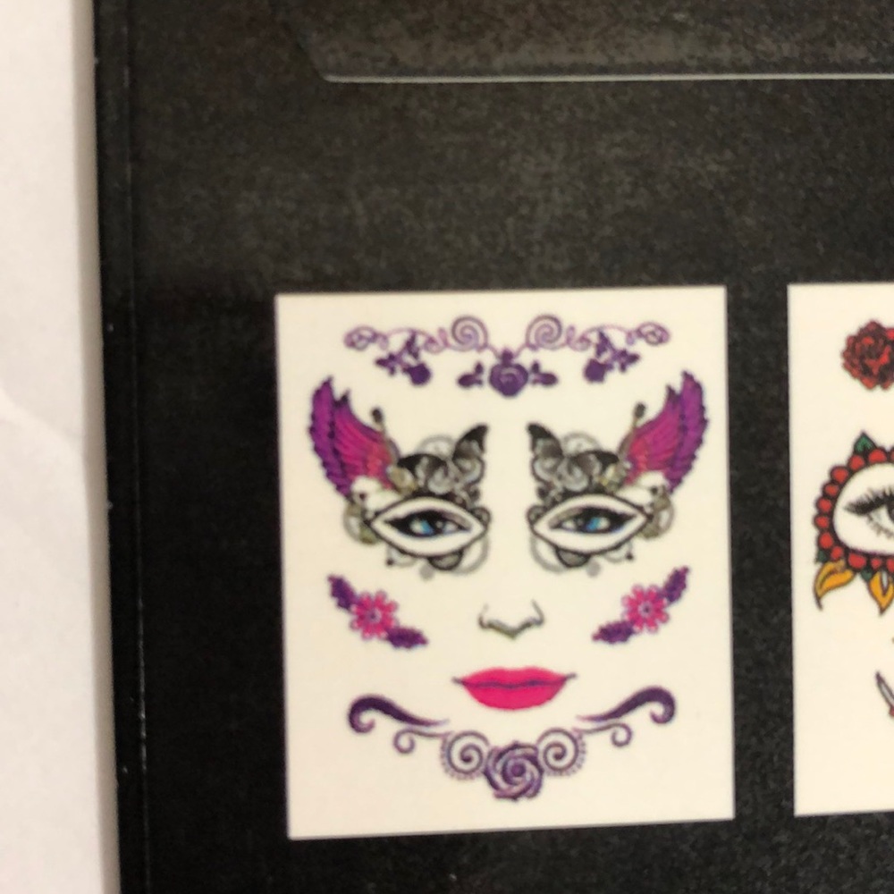 Costume Face or body temp tattoos